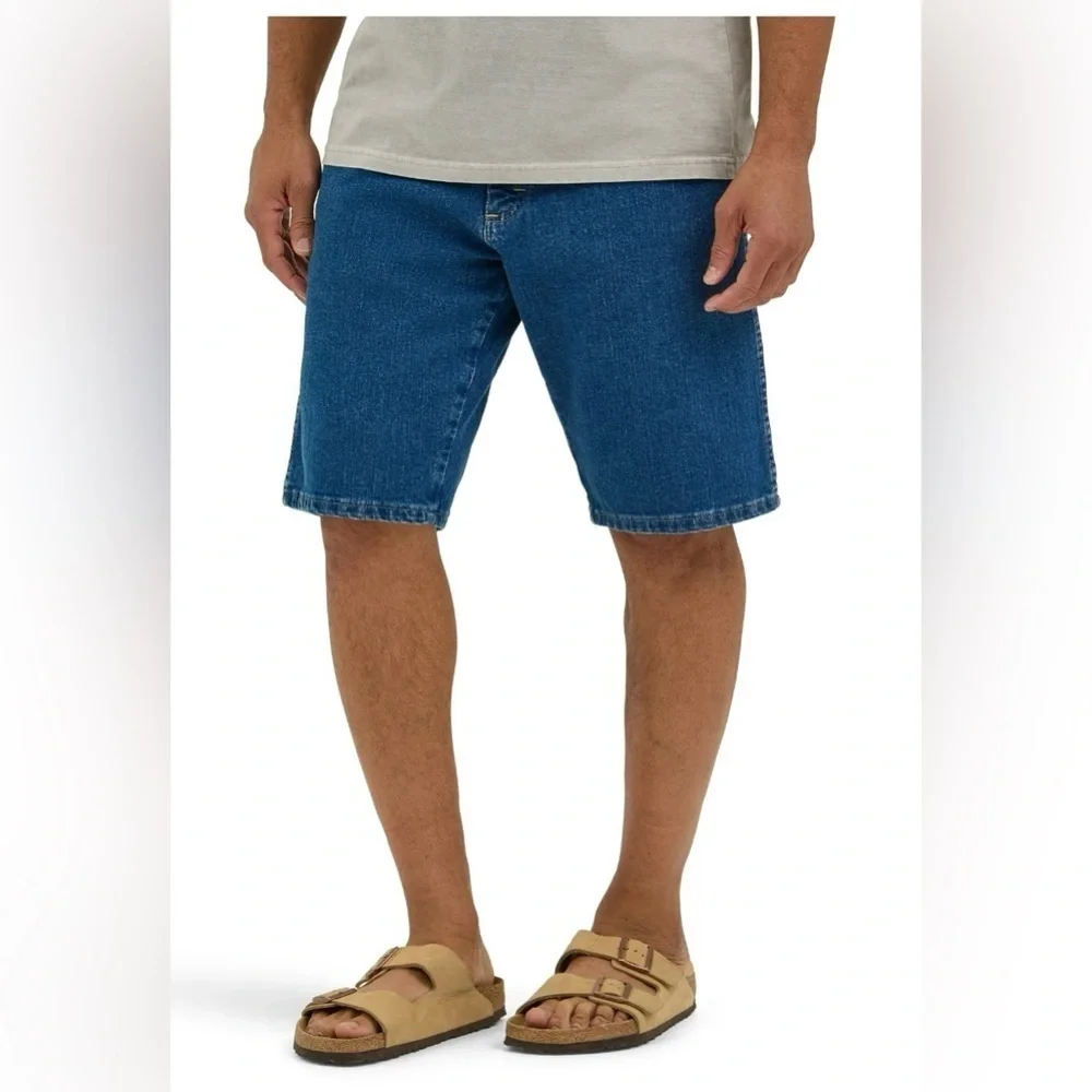 Wrangler® Men's and Big Men's Relaxed Fit Five Pocket Denim Short